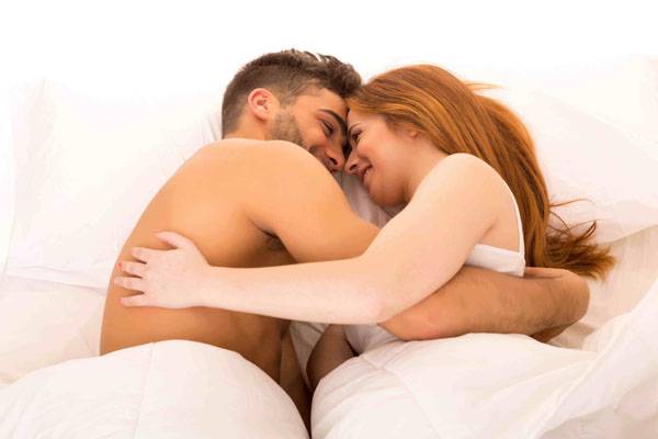 أشياء لا يفعلها الرجل سوى للمرأة التي يعشقها فقط