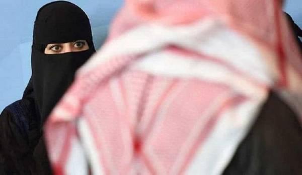 بعد 3 أسابيع من الزفاف.. الزوج يعيدها لاهلها ويمهلهم 20 يوماً!
