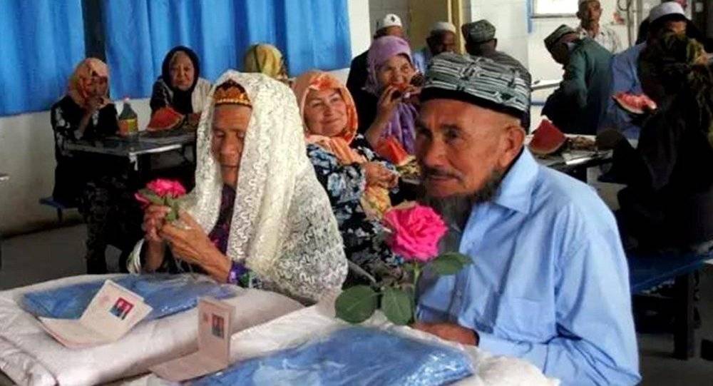 معمرة صينية عمرها 114عاما تتزوج رجلا عمره 71 عاما