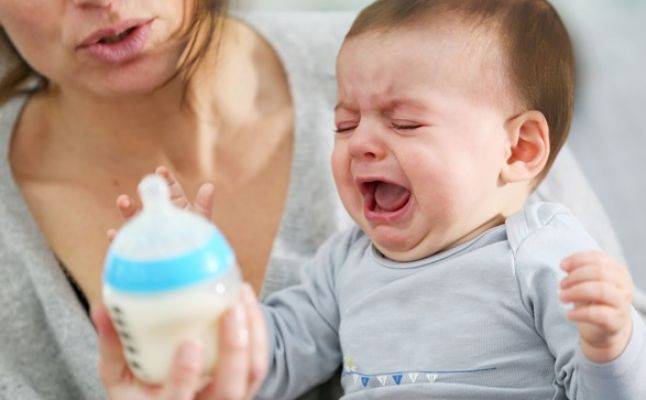 طفلك الرضيع لا زال يبكي ولا تعرفين السبب؟ تفقدي هذه الأمور!