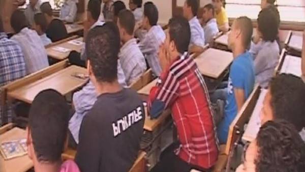 جريمة مروعة: داخل الصف.. ضرب معلّمه حتى لفظ أنفاسه الاخيرة!