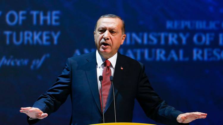 أردوغان يدعو "إلى توحيد الجهود لإحلال السلام في سوريا والعراق"