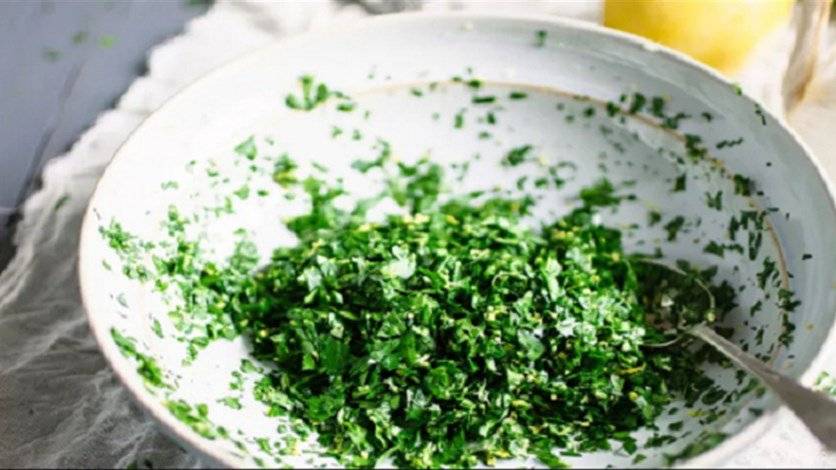 قناع البقدونس لبشرة مثالية!