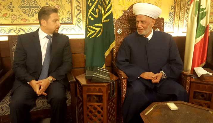كرامي من دار الفتوى:
على المسؤولين التنازل
