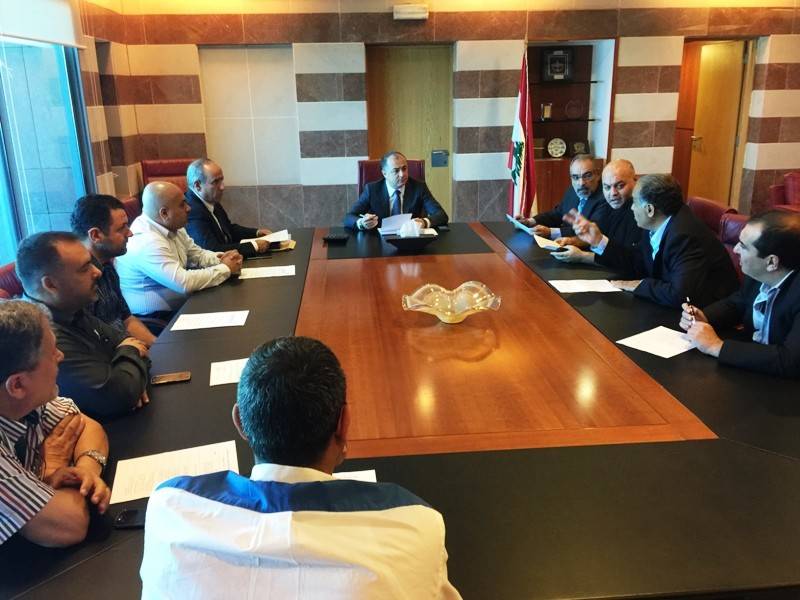 بو صعب استمع إلى مطالب أساتذة المهني ومتعاقدي "اللبنانية"