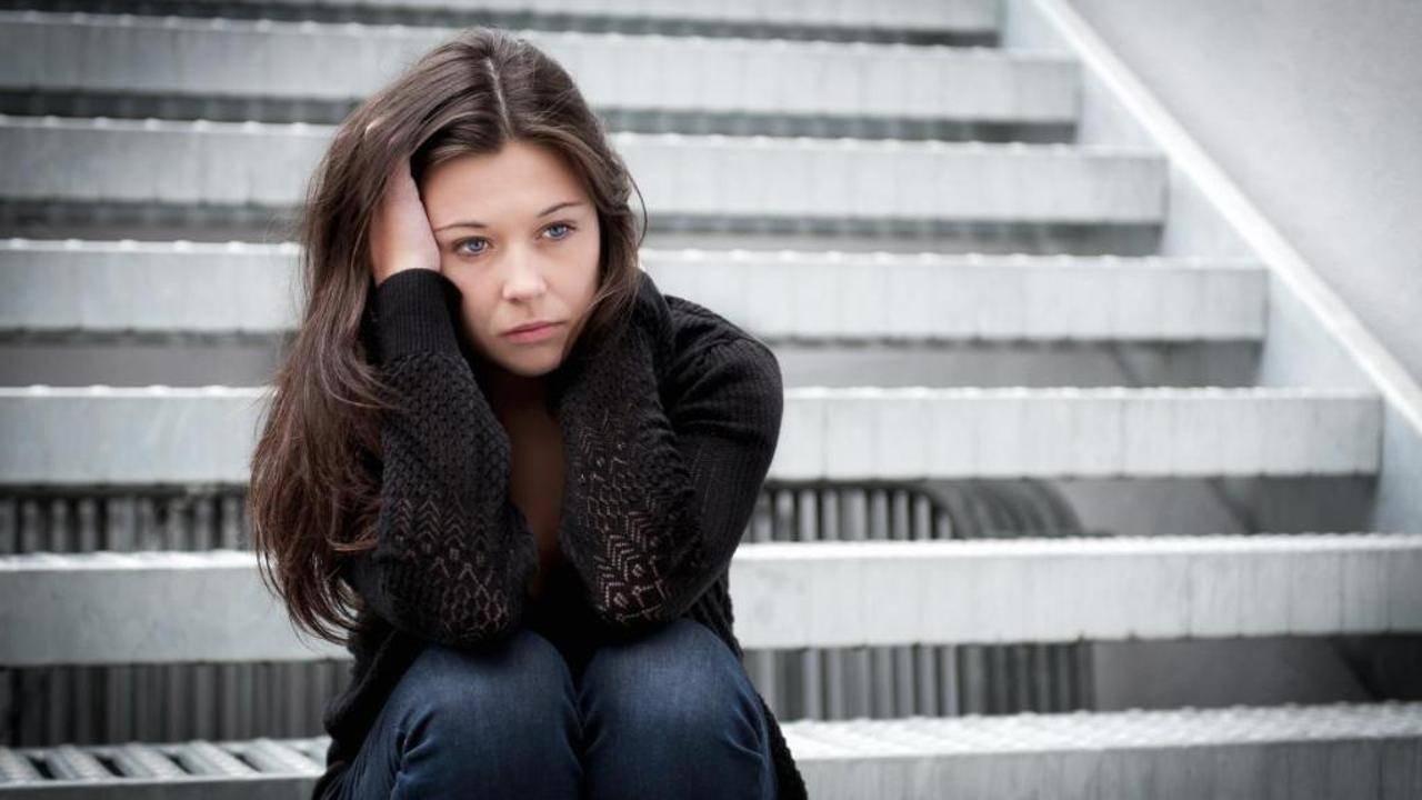 علامات تكشف أنك ضعيفة الشخصية