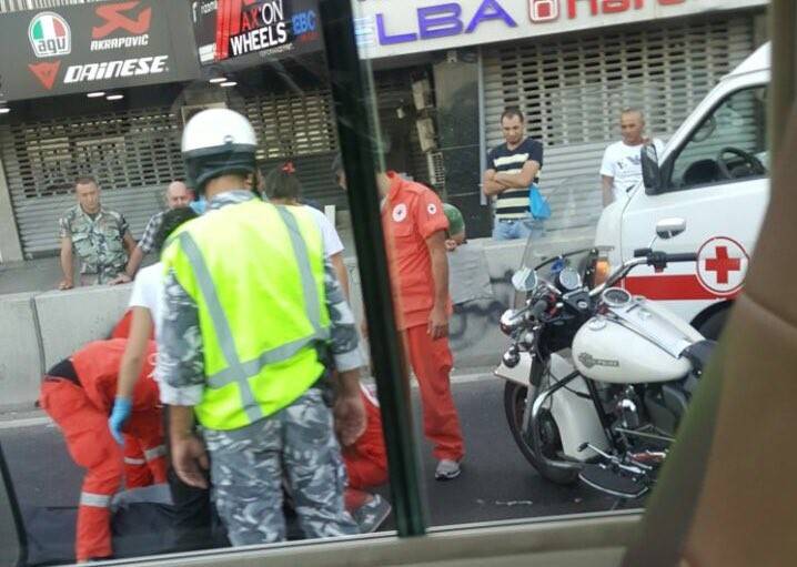 بالصور: فاجعة أليمة.. على طريق انطلياس جونيه لفظ أنفاسه الأخيرة!