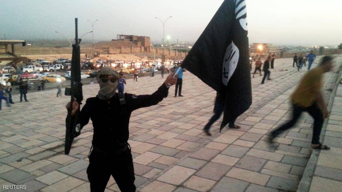 داعش يسحق "تمردا" بالموصل ويقتل مساعدا للبغدادي