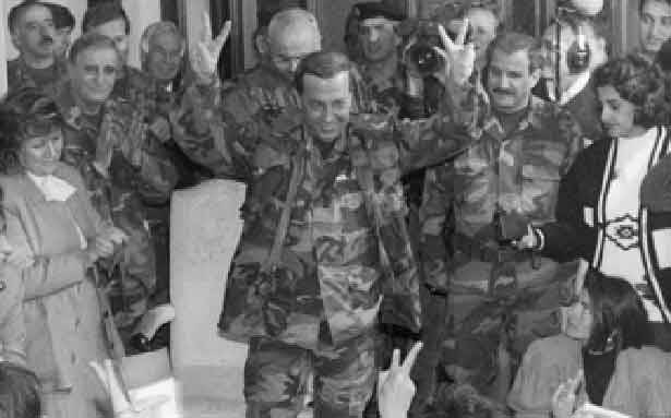 «عون راجع عالقصر»!!