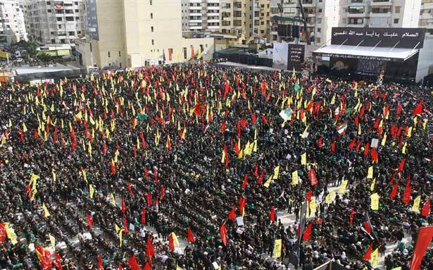أطلّ للمرة الثانية خلال 24 ساعة في المسيرة العاشورائيّة في الضاحية
نصرالله: أعين المقاومة ستبقى مفتوحة على إسرائىل جنوباً والتكفيريين شرقاً