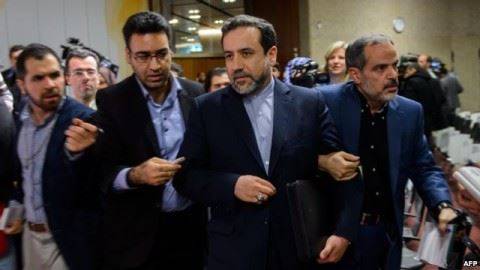 إيران تندد بتصريحات كيري