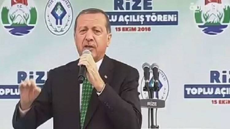 أردوغان ينتقد واشنطن لبنائها مطارا في عين العرب