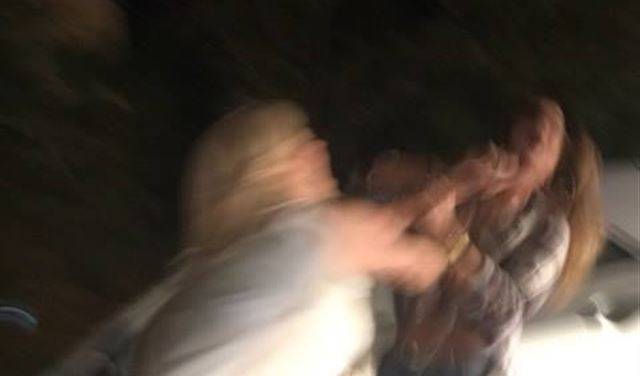 بالصور.. إشكال نسائي على أوتوستراد جونية