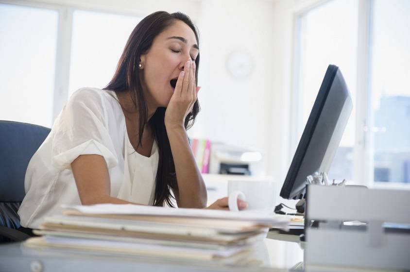 ماذا تقول طريقة تثاؤبك عن عقلك؟