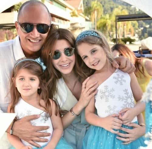 ابنة نانسي عجرم تحرج والدها بهذا السؤال... وكم أصبح عمره؟