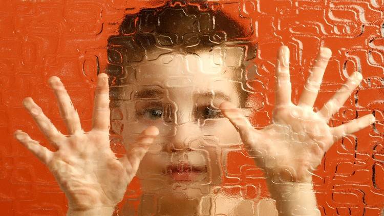 أعراض مبكرة لمرض التوحد