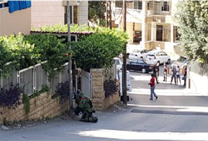 آلة «فاكس» تُرعب سكان أدونيس