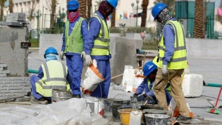 قطر تشكل لجنة لفض النزاعات العمالية وضمان حقوقهم
