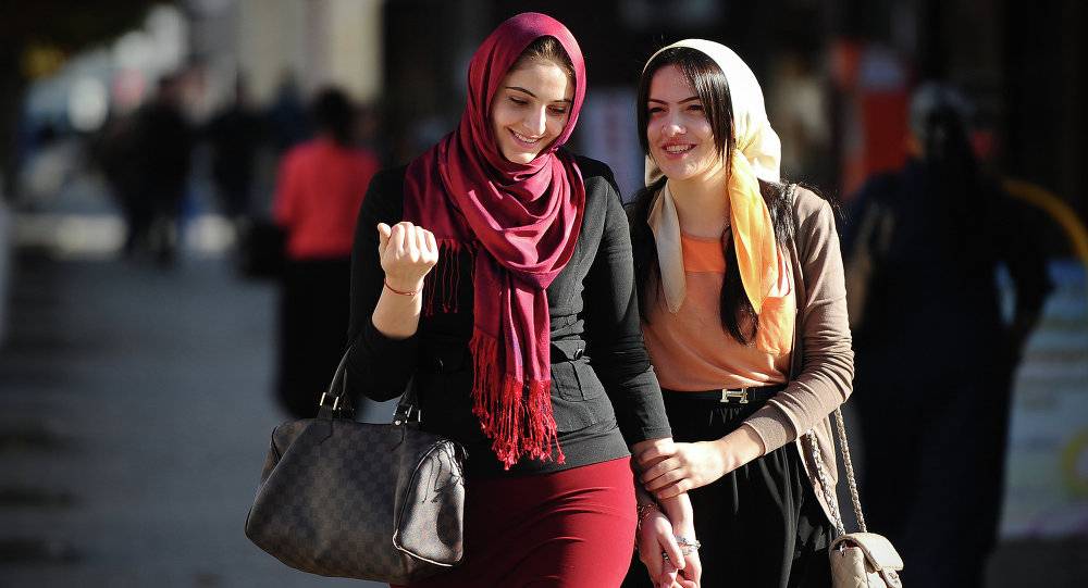 القضاء السويسري يدين رب عمل صرف عاملة بعد ارتدائها الحجاب