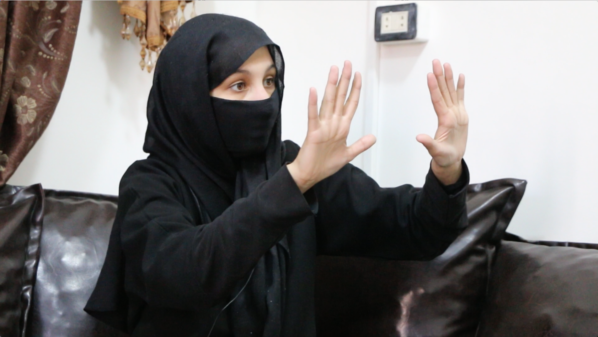أم مريم الفرنسية: سجون داعش مليئة بالأجنبيات في الرقة!