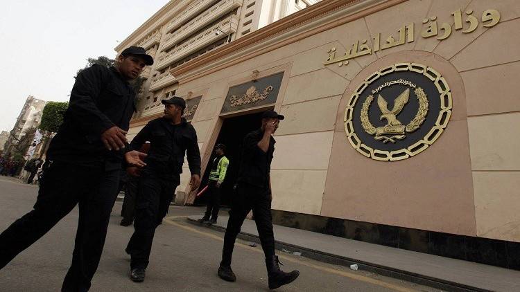 الداخلية المصرية تستبعد 6 قادة أمنيين