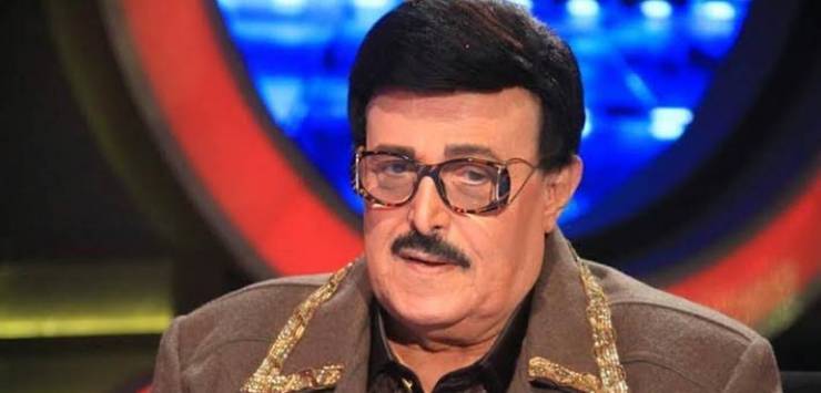 الفنان سمير غانم ينقل إلى المستشفى على وجه السرعة !!