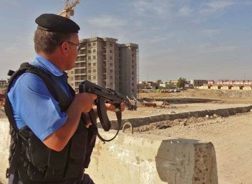 أقرباء ضحايا غارة على مجلس عزاء شيعي في العراق يطالبون بأجوبة