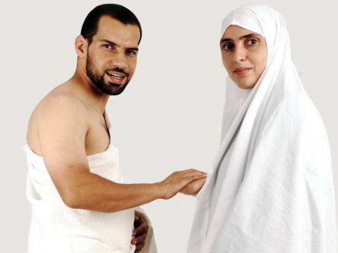 إرتدى ملابس الإحرام فبطل زواجه.. والسبب!!
