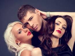 الرجل يضعف أمام 7 أنواع من النساء.. فأيّ نوع أنتِ؟