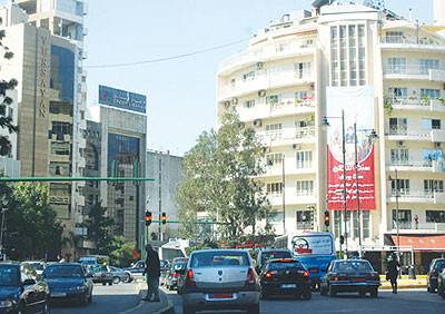 احتفالات في ساحة ساسين.. وتحذير للمواطنين