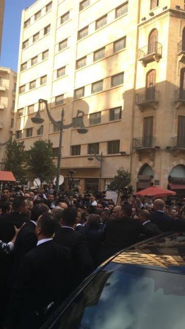 بالصورة.. لحظة وصول عون إلى قصر بعبدا