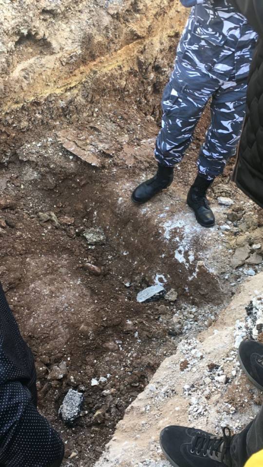 بالصور.. العثور على مقبرة جماعية في الفرزل