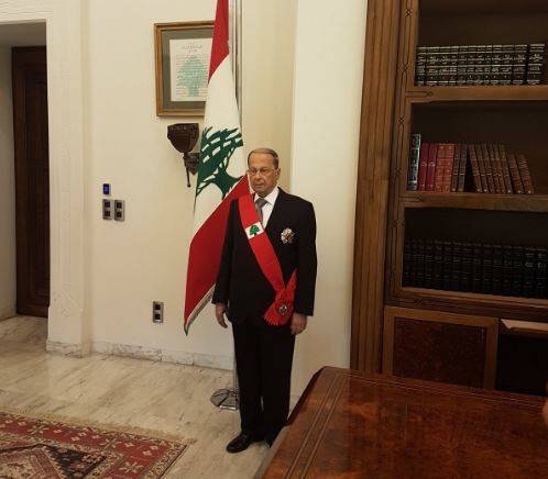 الصور الرئاسية الأولى لفخامة الرئيس عون