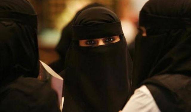 سعودي يقدم لزوجته هدية بقيمة نصف مليون ريال والسبب؟