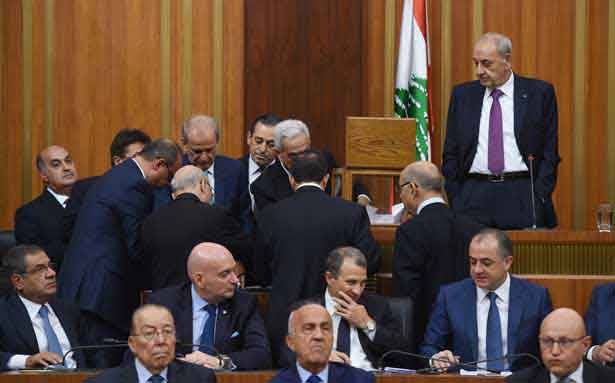 من حاول إفشال الجلسة؟