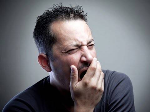 ماذا تقول طريقة تثاؤبك عن عقلك؟