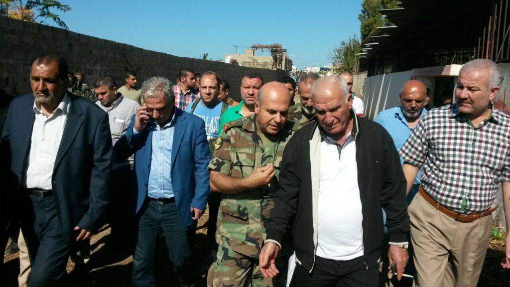 وفد أمني فلسطيني لبناني جال غرب مخيم عين الحلوة مستطلعا وضع أبراج ينوي الجيش بنائها