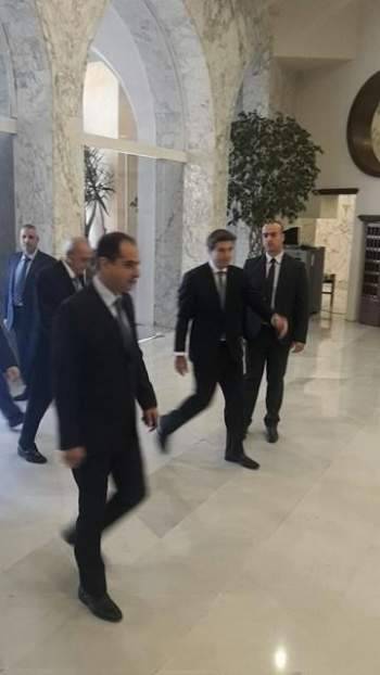 وصول بري إلى قصر بعبدا للقاء عون على رأس كتلة التنمية والتحرير