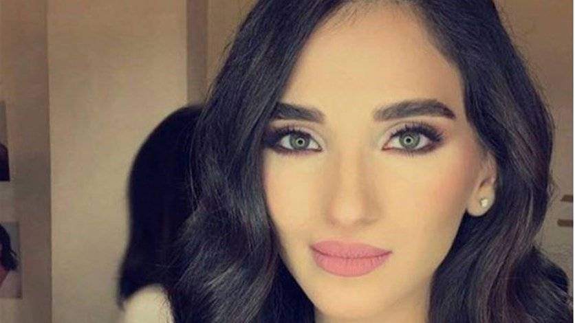 بالصور: ملكة جمال لبنان ساندي تابت بـ 