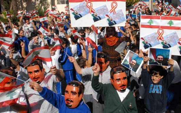 صيدا: تجمّعات شعبيّة وحلقات دبكة وبث أناشيد