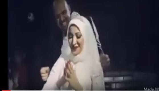 بالفيديو- عروس تعض عريسها وتمنعه من..؟
