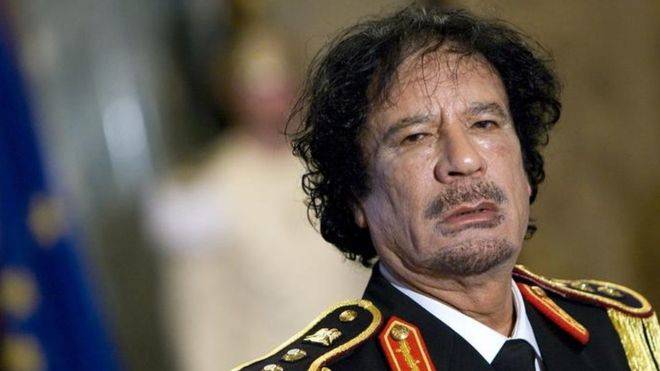 الديلي تلغراف: القذافي حاول إغواء ابن اخ ميتران