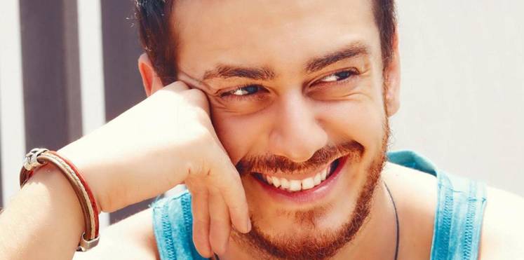 “سعد لمجرد” بسوار إلكتروني بعد إطلاق سراحه
