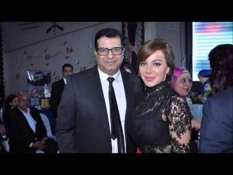 بالفيديو والصور سوزان نجم الدين تتعرّض لموقف محرج أثناء تكريمها في مصر..