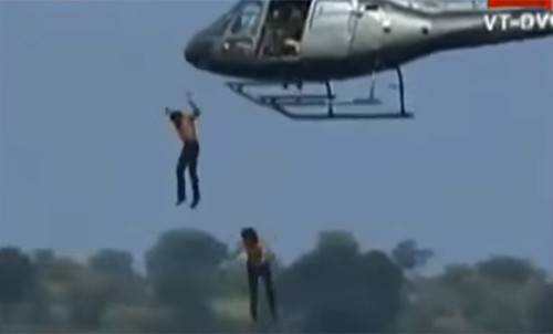 فيديو مروع.. وفاة ممثلين شهيرين أثناء تصوير فيلم عالمي!