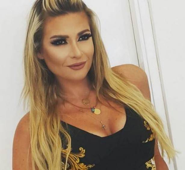 باميلا الكيك نشرت هذه الصورة لـ إيمي غانم وحسن الرداد ثم حذفتها فوراً!