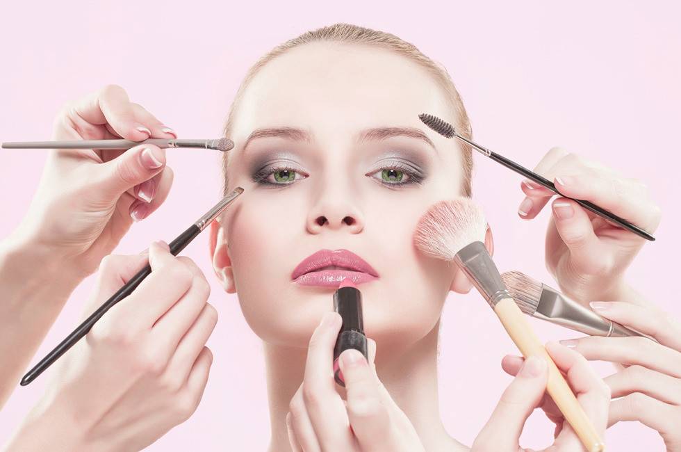 لا تضعي المكياج إلا عند الضرورة.. إليك أبرز أضراره