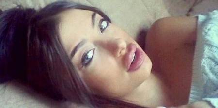 ابنة من هذه الجميلة التي أذهلت الشارع العربي