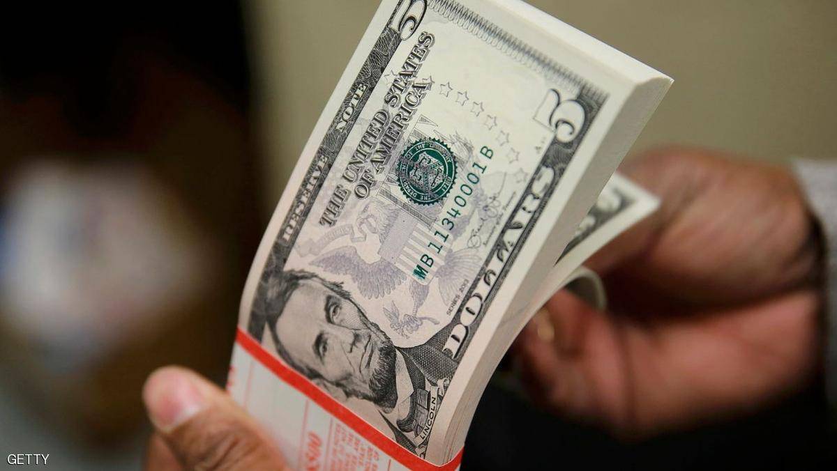الدولار يقفز لأعلى مستوى مع تقييم أثر "سياسات" ترامب