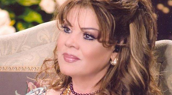 بالفيديو: هل تذكرون صفاء أبو السعود.. شاهدوا كيف أصبحت بعد البوتوكس!